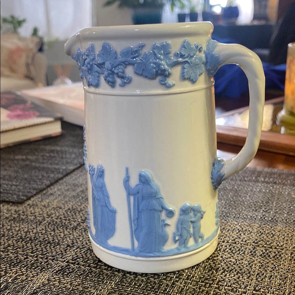 Blue and White Neoclassical Serveware Mug